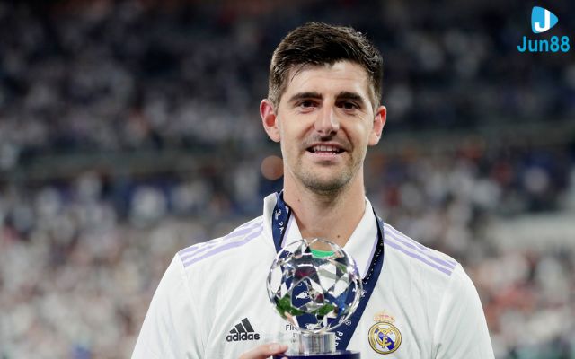 Đóng góp to lớn của Thibaut Courtois cho các câu lạc bộ