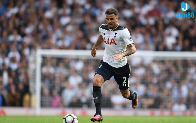 Kyle Walker thi đấu xuất sắc và nhận về giải thưởng cá nhân