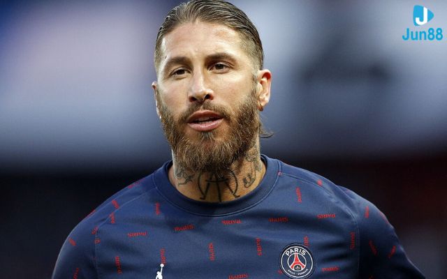 Ramos là cầu thủ đầu tiên trong lịch sử giữ chức đội trưởng liên tiếp