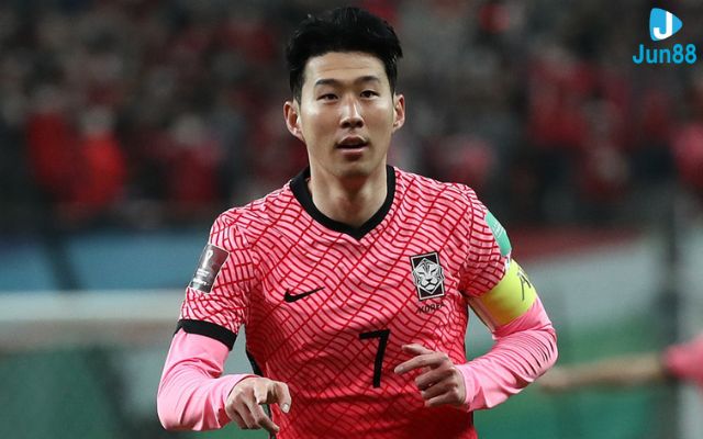 Son Heung-Min cầu thủ chuyên nghiệp với nhiều thành tích đáng nể 