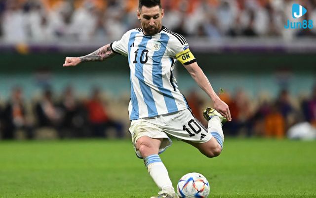 Sự nghiệp thi đấu của Lionel Messi