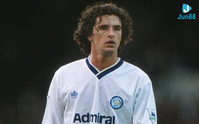 Gary Speed thi đấu tại đội tuyển quốc gia